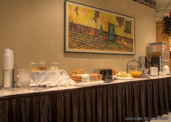 Econo Lodge Inn & Suites Lumberton Restoran foto