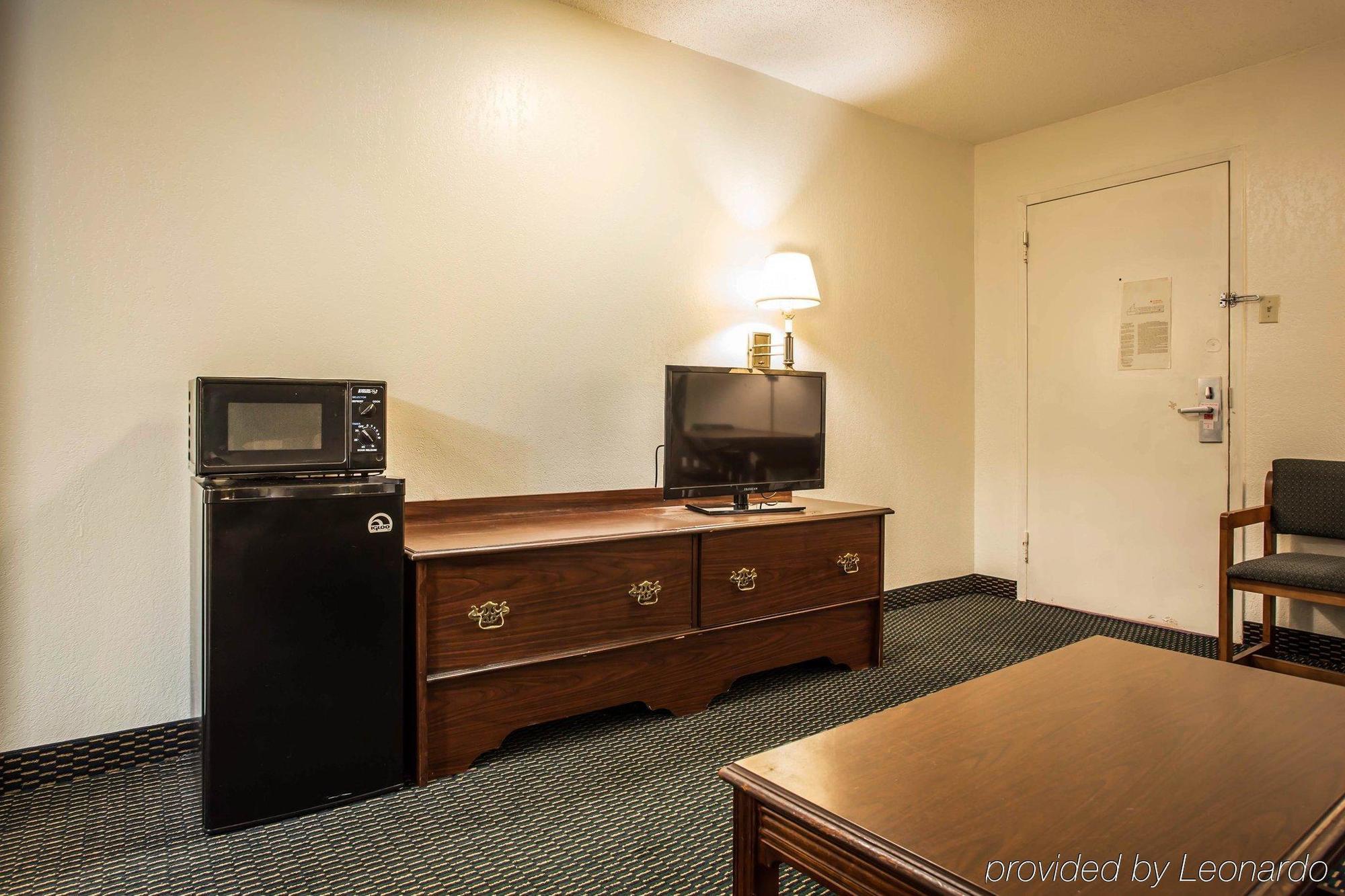 Econo Lodge Inn & Suites Lumberton Bagian luar foto