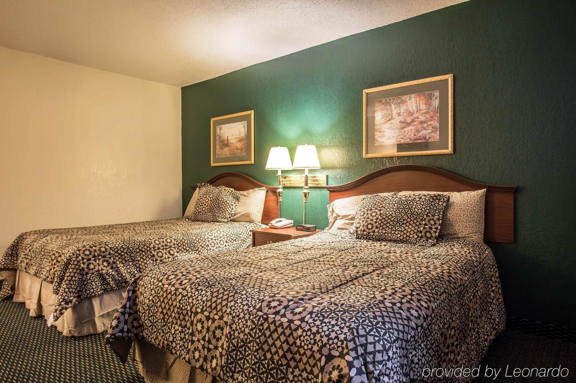 Econo Lodge Inn & Suites Lumberton Bagian luar foto